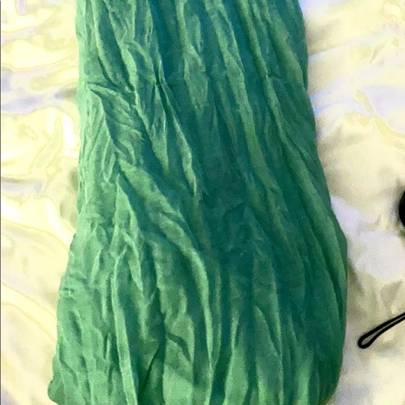 Accessories - Thin green infinity scarf